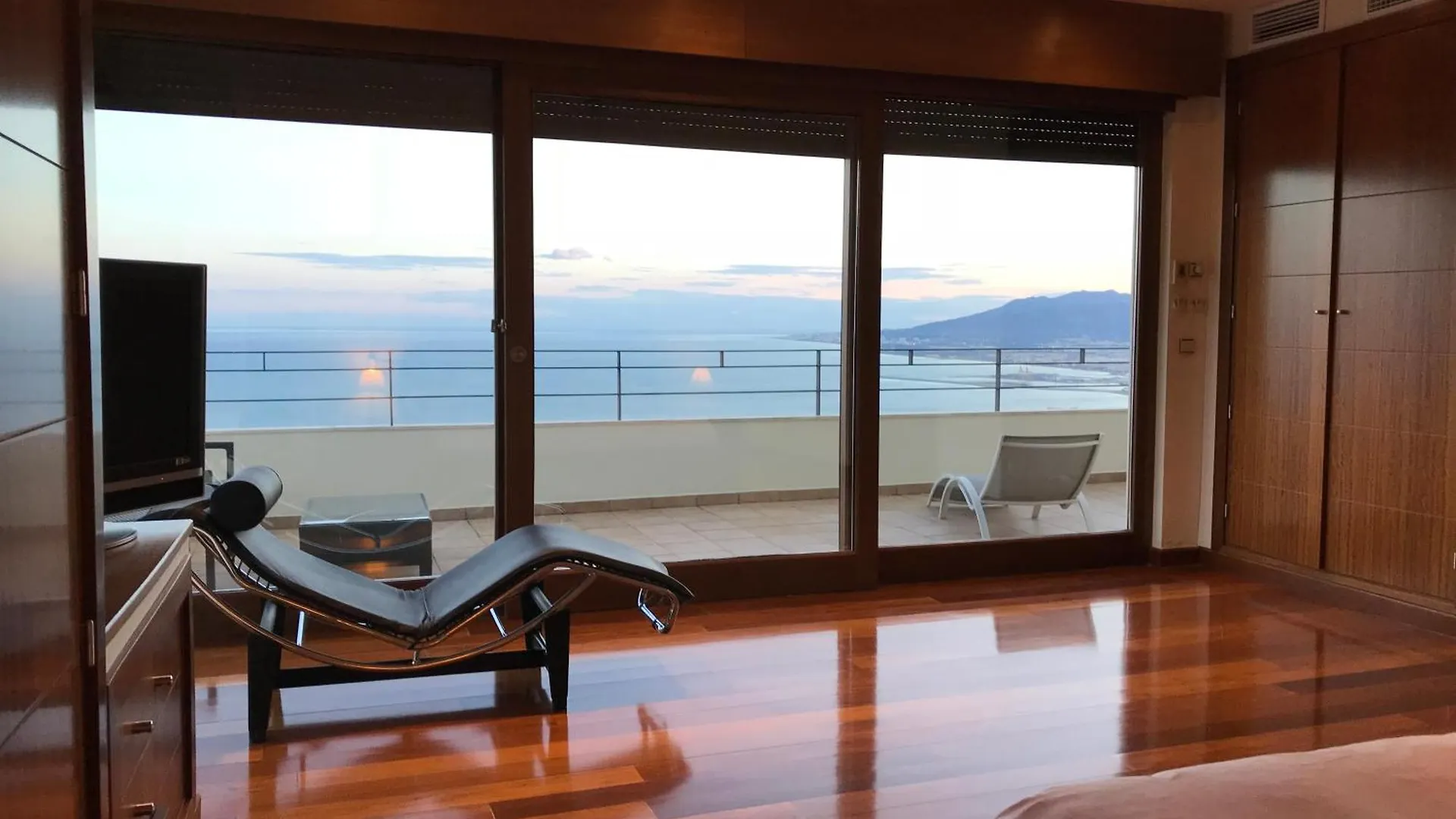 Villa Vistas Al Mar Малага 0*,